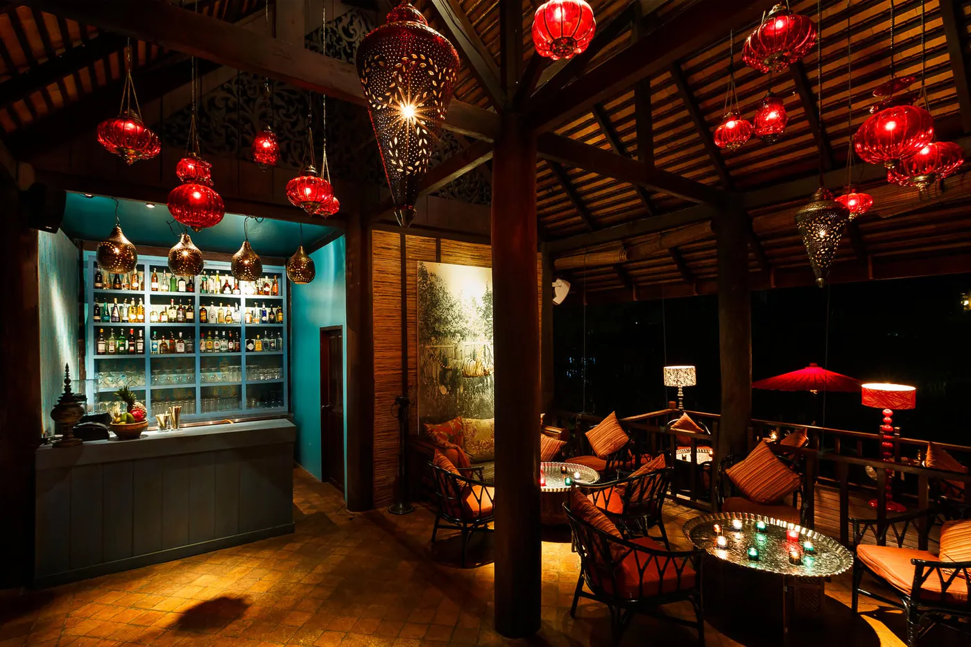 Bar Ambiance