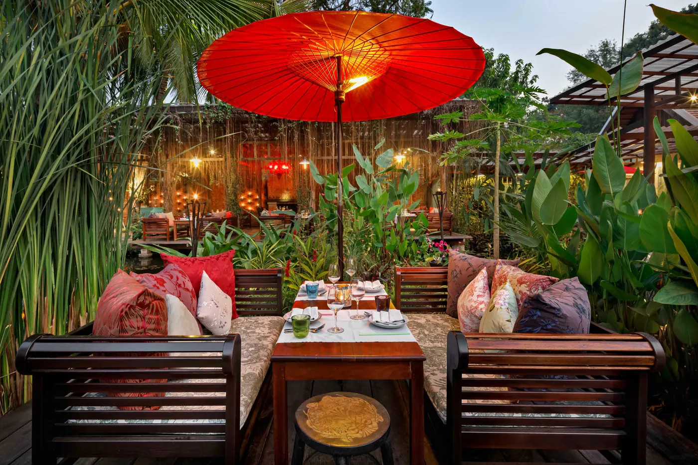 Bua Kham Table